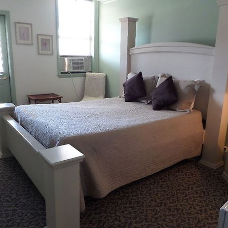 Stone Waters Inn Bellaire Εξωτερικό φωτογραφία