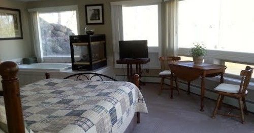 Stone Waters Inn Bellaire Εξωτερικό φωτογραφία